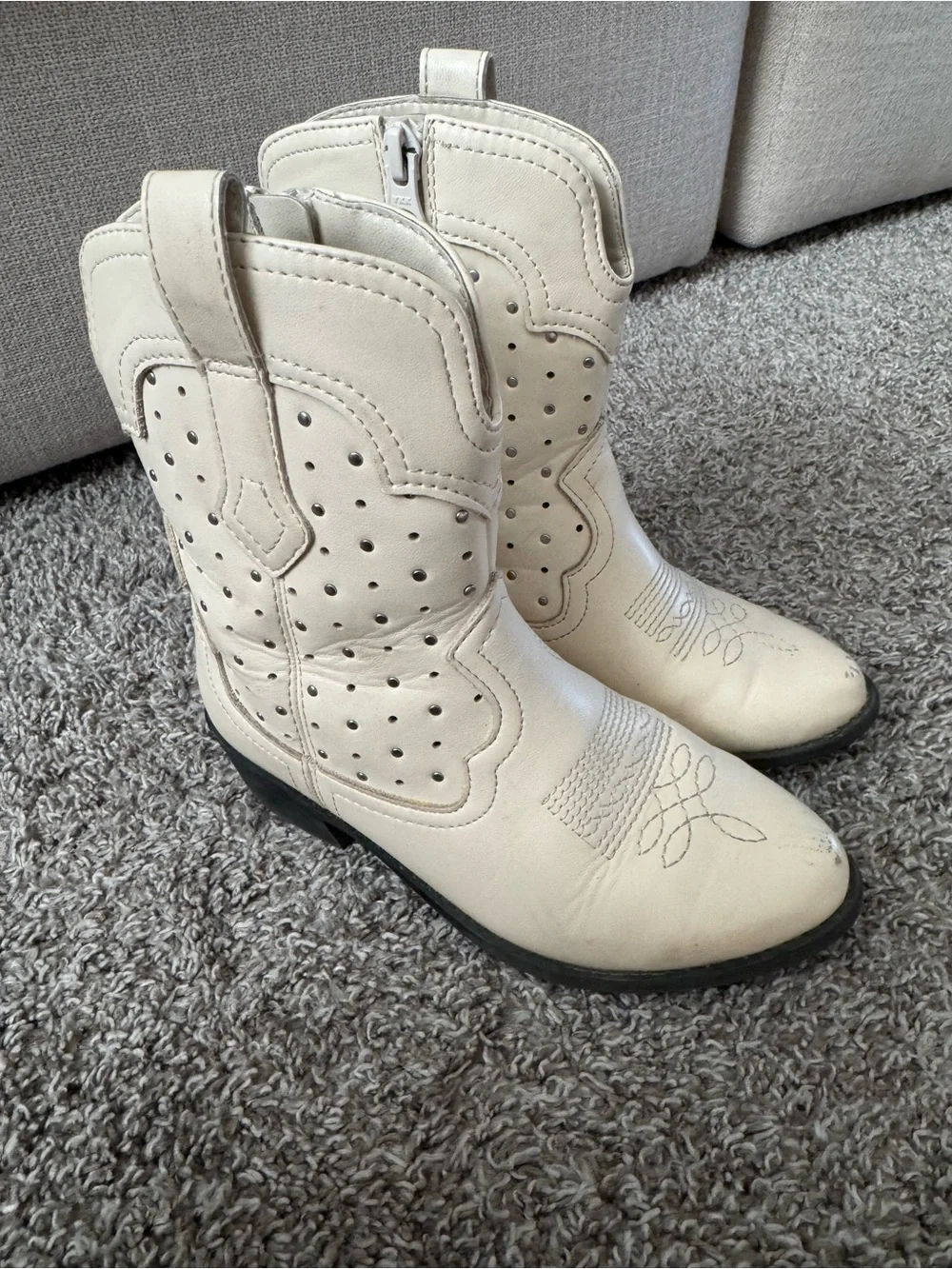 art class Cream Perforated Girls' Western Boots